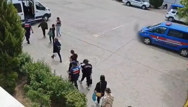 Tayland'da Fuhuş Tuzağı: Kadınlara Çalışma İzni Vaadi