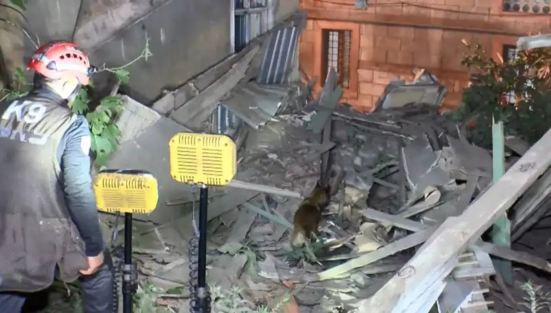 İstanbul'da Deprem Sonrası Çöken Binaların Ardındaki Gerçekler
