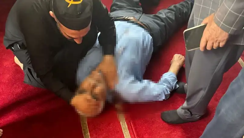 Camide Namaz Kılarken Bıçaklanan İnsanın Dramı: Olayın Ardındaki Gerçekler