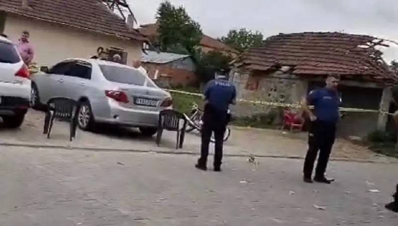 Tuvalette Yakalanan Katil: Öldürme Anı Kamera Kayıtlarında!
