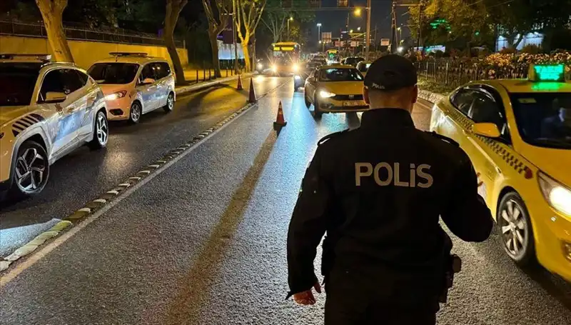 İstanbul'da "Huzur İstanbul" Uygulamasında 1011 Kişi Gözaltına Alındı