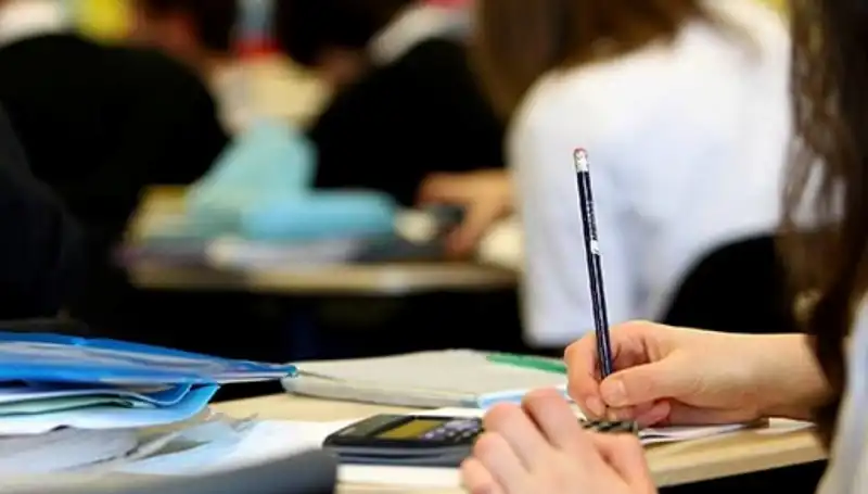 2023 Yılı Üniversite Kontenjanları Neden Düşüyor? Ciddi Nedenleri ve Etkileri