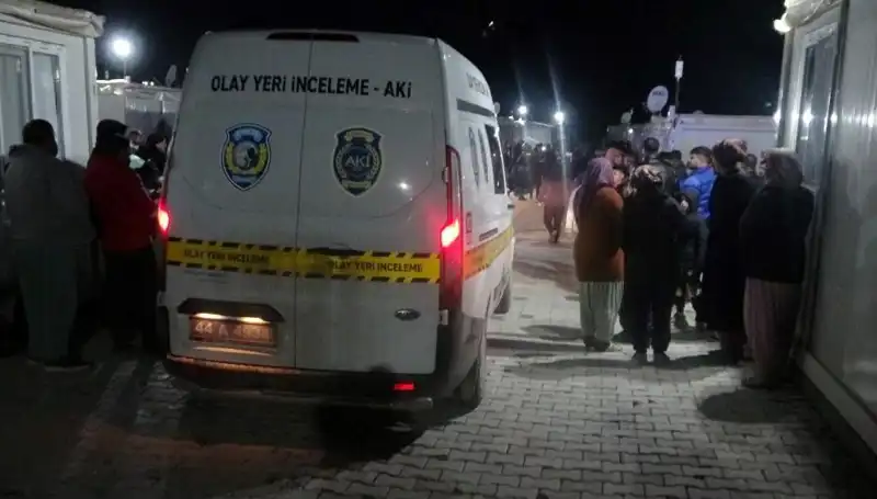 Husumet Yüzünden Patlak Veren Silahlı Kavga, Günlerce Konuşulacak Olayı Doğurdu