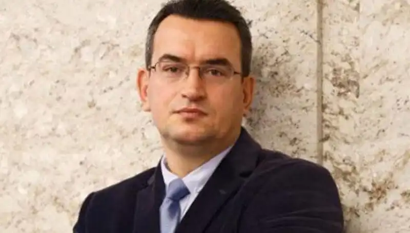 Metin Gürcan Kimdir? DEVA Partisi’nin Vizyonunu Şekillendiren İsim