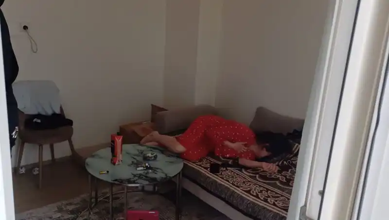 Birlikte Yaşadığı Kadına Uygulanan Şok Edici Şiddet Olayı