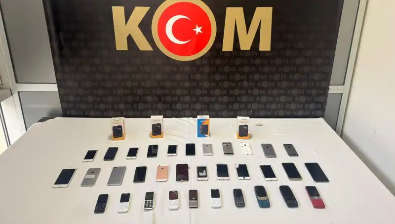 Gümrük Kaçağı Cep Telefonları: 37 Alet Ele Geçirildi!