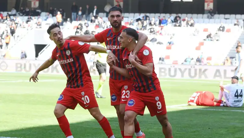 Altınordu'da Gidenler Mi Kazanıyor, Gelenler Mi? Futbolun Dört Yüzü!