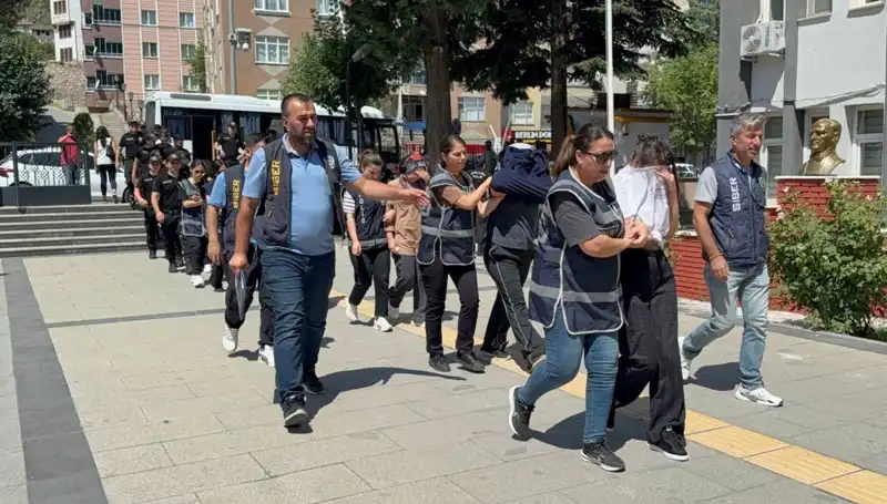 Türkiye'de Yasa Dışı Bahis Çetelerine Dev Darbe: 21 Gözaltı