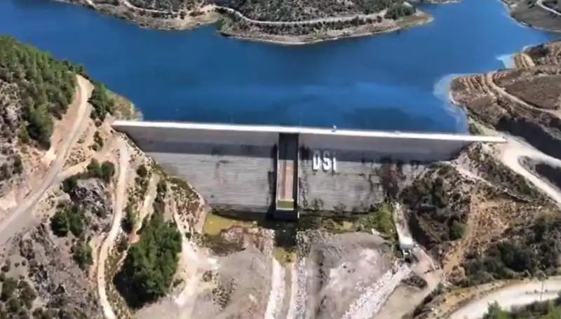 Çeşme'de Su Sorunu Çözülüyor: Beklenen Kesintilerin Ardından Yeni Dönem Başlıyor