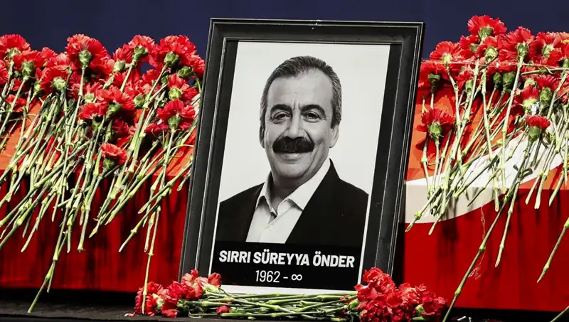Sırrı Süreyya Önder Meclis’te Anıldı: Anma Töreninde Duygusal Anlar Yaşandı