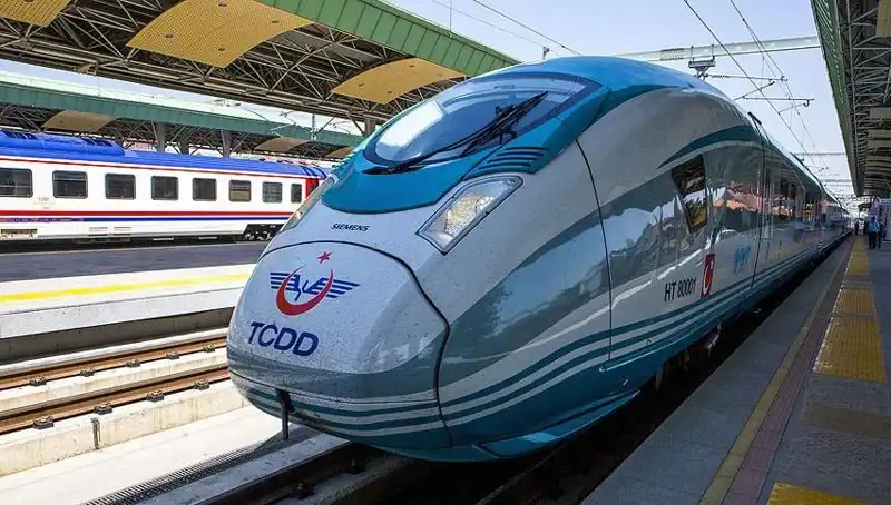 TCDD’nin Tren Makinisti Alımı: 140 Kursiyer İçin Başvuru Süreci ve Şartları