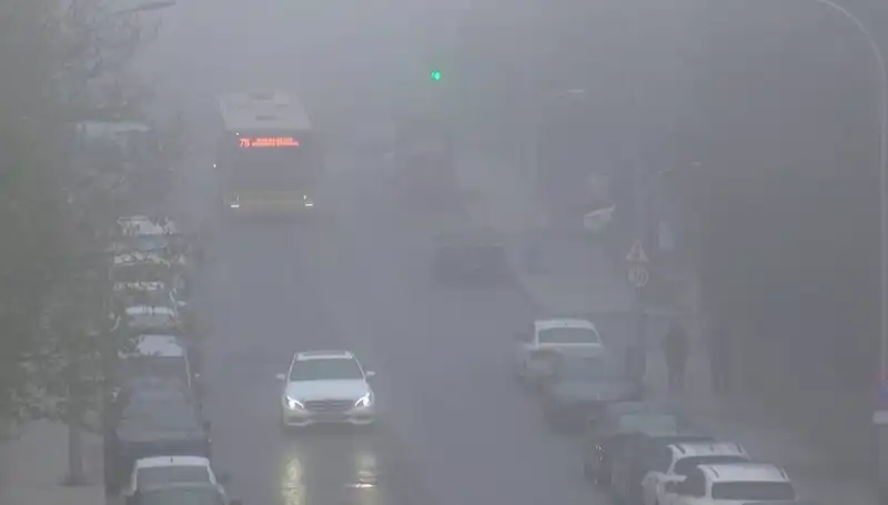 İstanbul’un Yer Yer Görülen Sisi, Hayatı Olumsuz Etkiledi