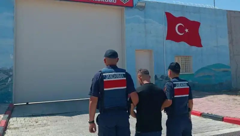 Afyon’da Suçlulara Geçit Yok: 9 Aranan Şahıs Yakalandı
