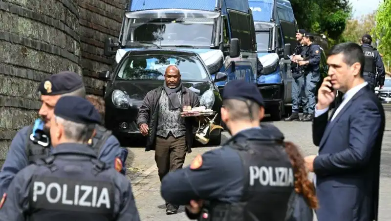 Roma'da Tarihi Nükleer Zirve: İran ve ABD'nin Çatışma Noktası!