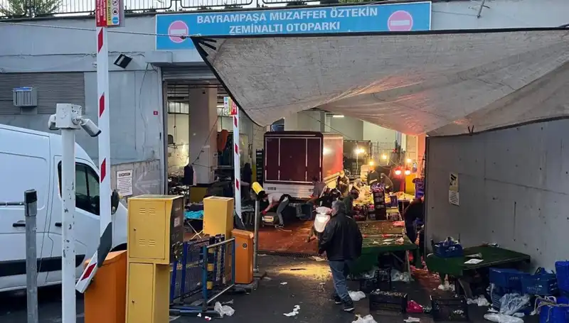 Pazar Yerinde Biber Gazı Alarmı: Yüzlerce Kişi Panik İçinde Dağıldı