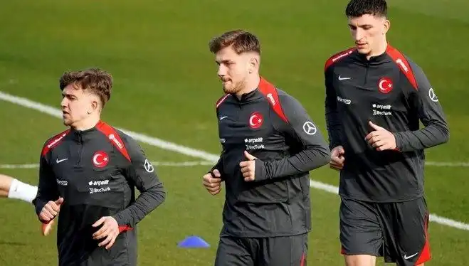 Fenerbahçe İle Anılan Yıldız Futbolcu Galatasaray'a Transfer Oldu!