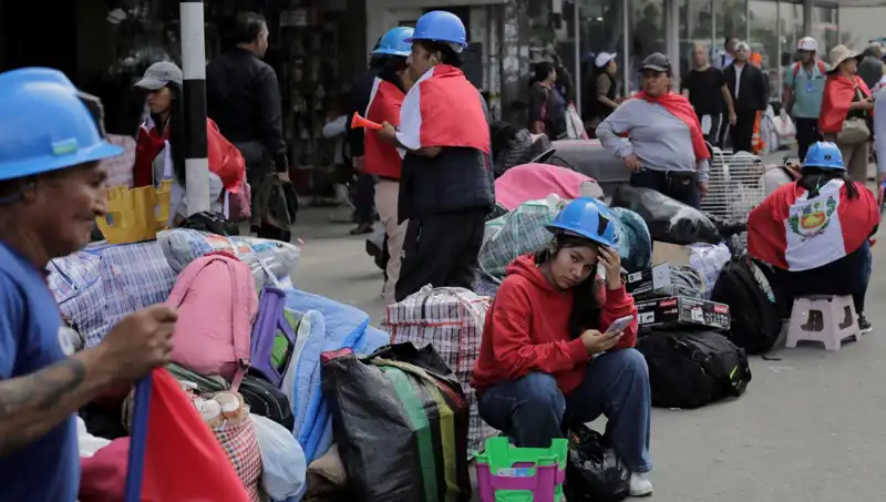 : Peru'da Madenciler Sokakları İkiye Böldü: İş İhtiyacı ve Protestolar Büyüyor