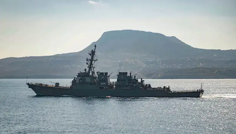 ABD'nin Yunanistan'daki Askeri Hamlesi: Donanma Üssü Neden Kaleye Dönüşüyor?