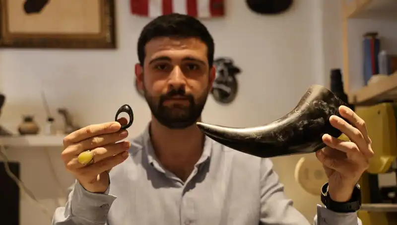 Türk Savaşçılarının Gizli Silahı: Manda Boynuzu ile Yapılan Eşsiz Ekipman