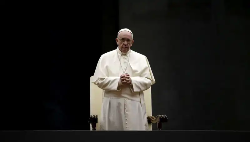 Francis'in Hayat Hikayesi: Kapıcılıktan Vatikan'a İlklerin Papası Olması