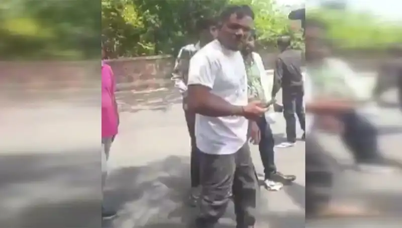 11A Yolcusunun Korkulu Anları: "Biri Beni Yakaladı" İfadesinin Arkasındaki Gerçekler