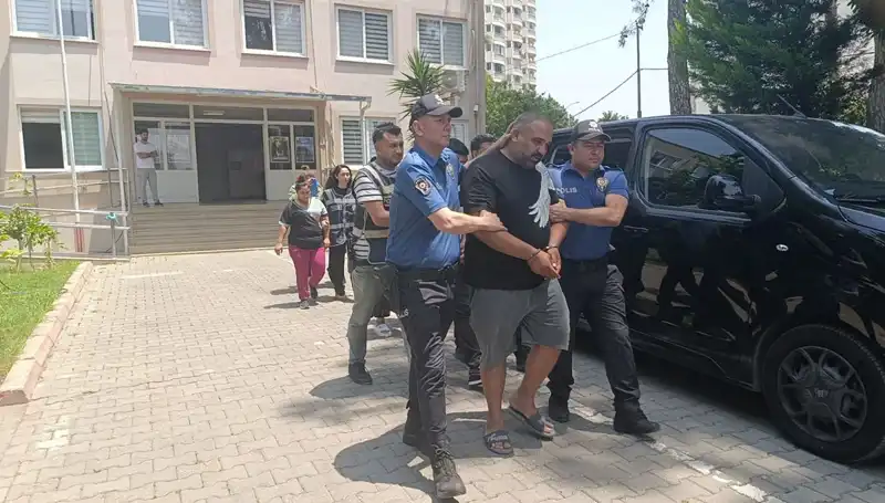 Adana'da Dolandırıcılara Darbe: 4 Kişi Tutuklandı!