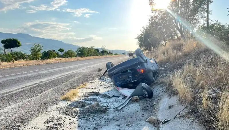 Adıyaman'da Otomobil Takla Attı: Kazada Yaralananlar Durumu Kritik