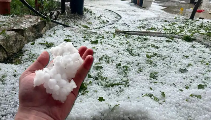 Haziran'da Dolu Yağışı! Şehir Beyaza Büründü, İşte Tüm Ayrıntılar