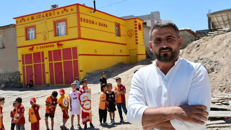 Fanatik Taraftarın Evinin Dış Cephesi, Icardi ve Osimhen ile Renklendi