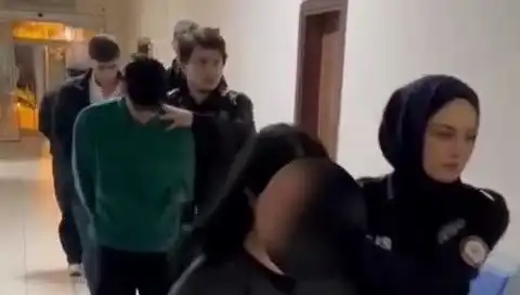 Silah Zoru ile Telefon Gaspı: 5 Şüpheli Yakalandı!